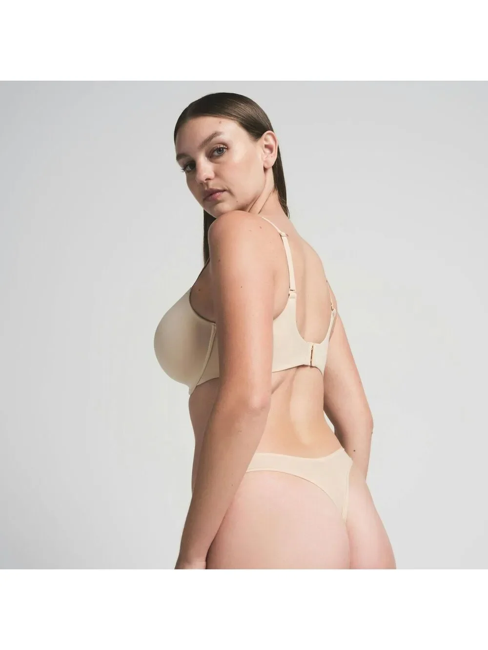 SKIMS NWT Fits Everybody T-Shirt Bra - Size 34H - Picture 2 of 5